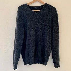 UNIQLO fuzzy v-neck black sweater